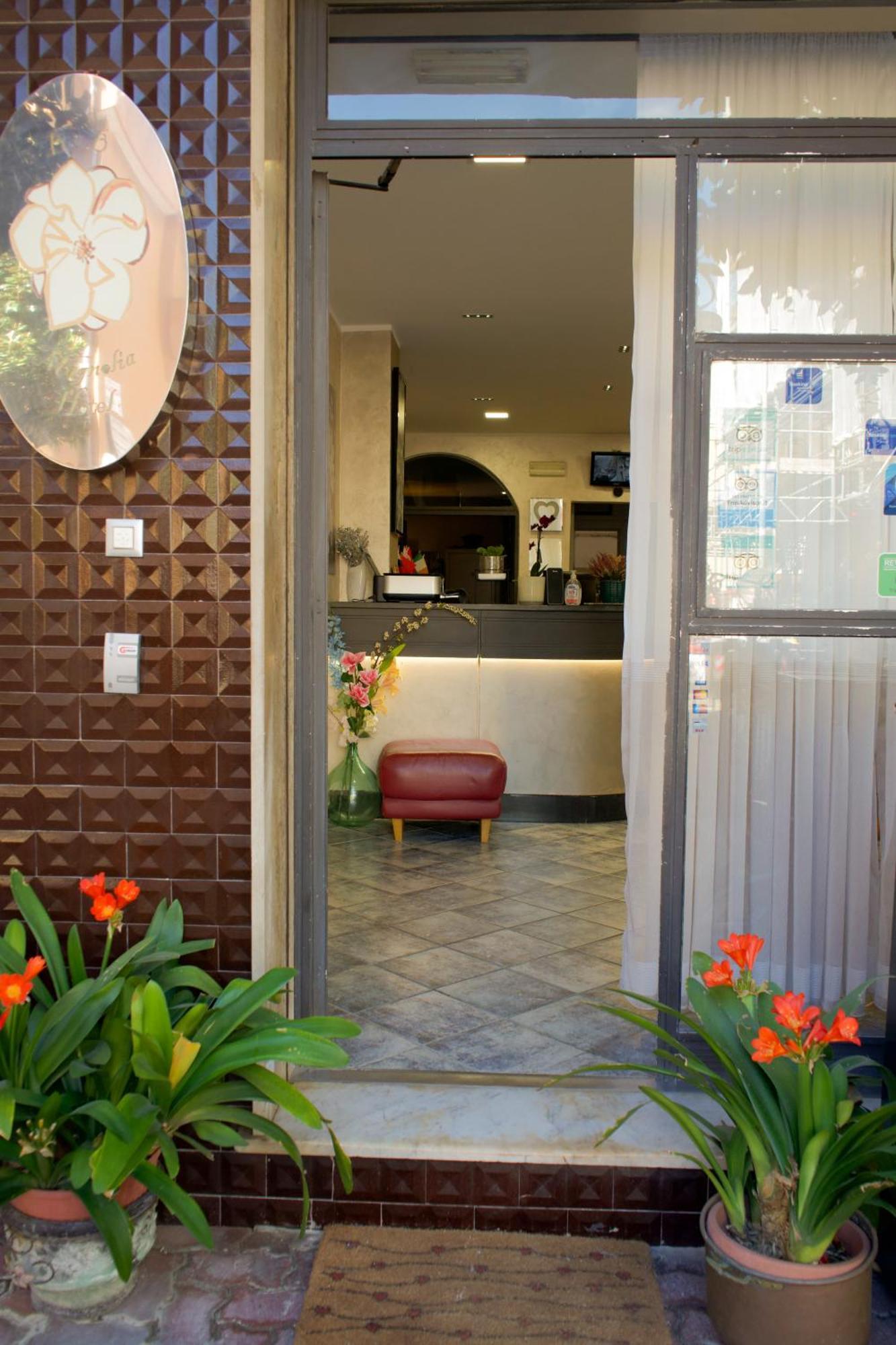 Hotel Magnolia Albenga Exterior foto